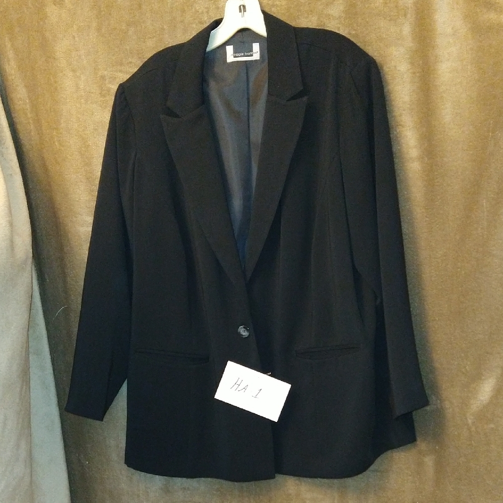 Maggie Barnes Elegant Black Blazer, Size 1X